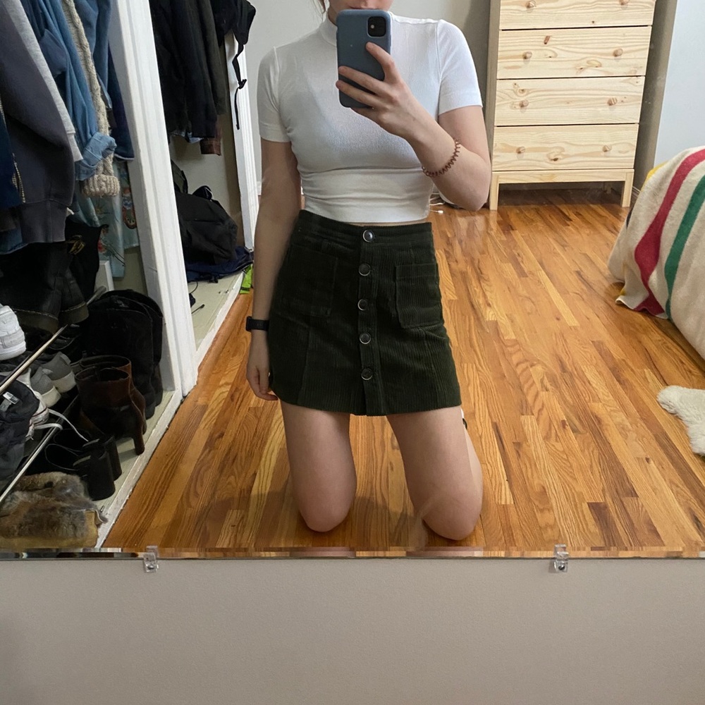 F21 CORDUROY SKIRT
